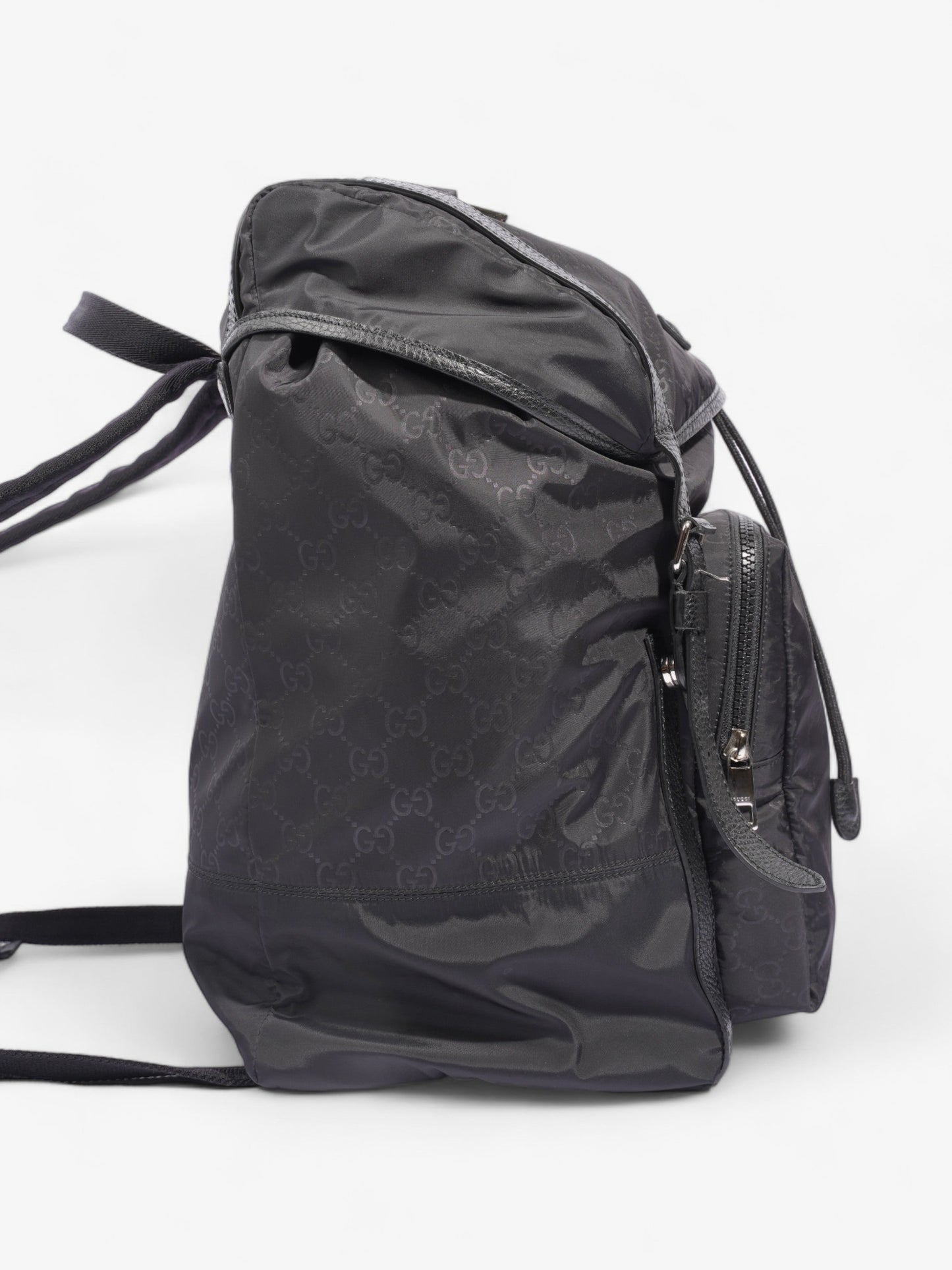 Gucci Travel Drawstring Rucksack Black GG Supreme Nylon