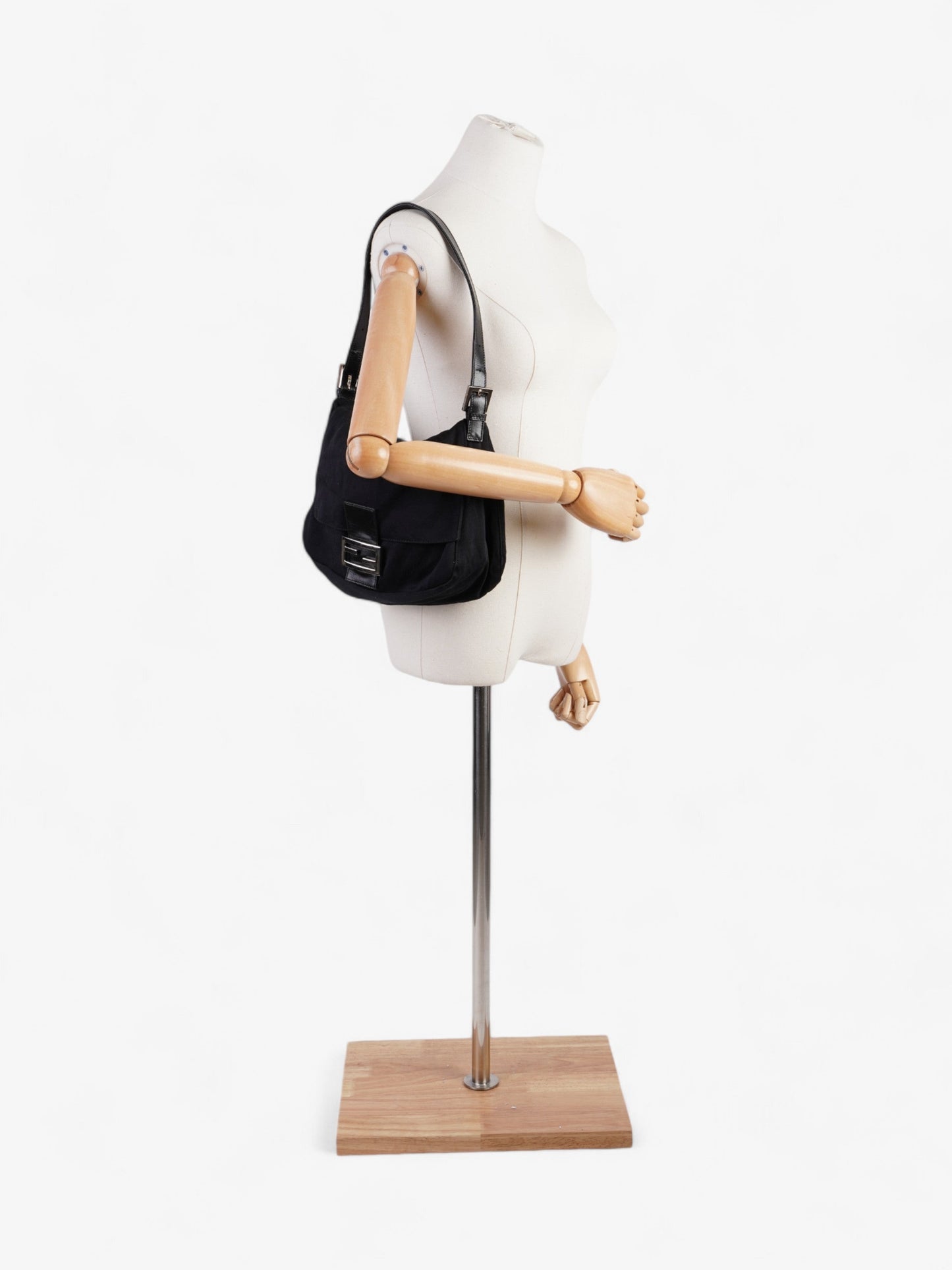 Fendi Mamma Baguette Shoulder Bag - Ewore Bags