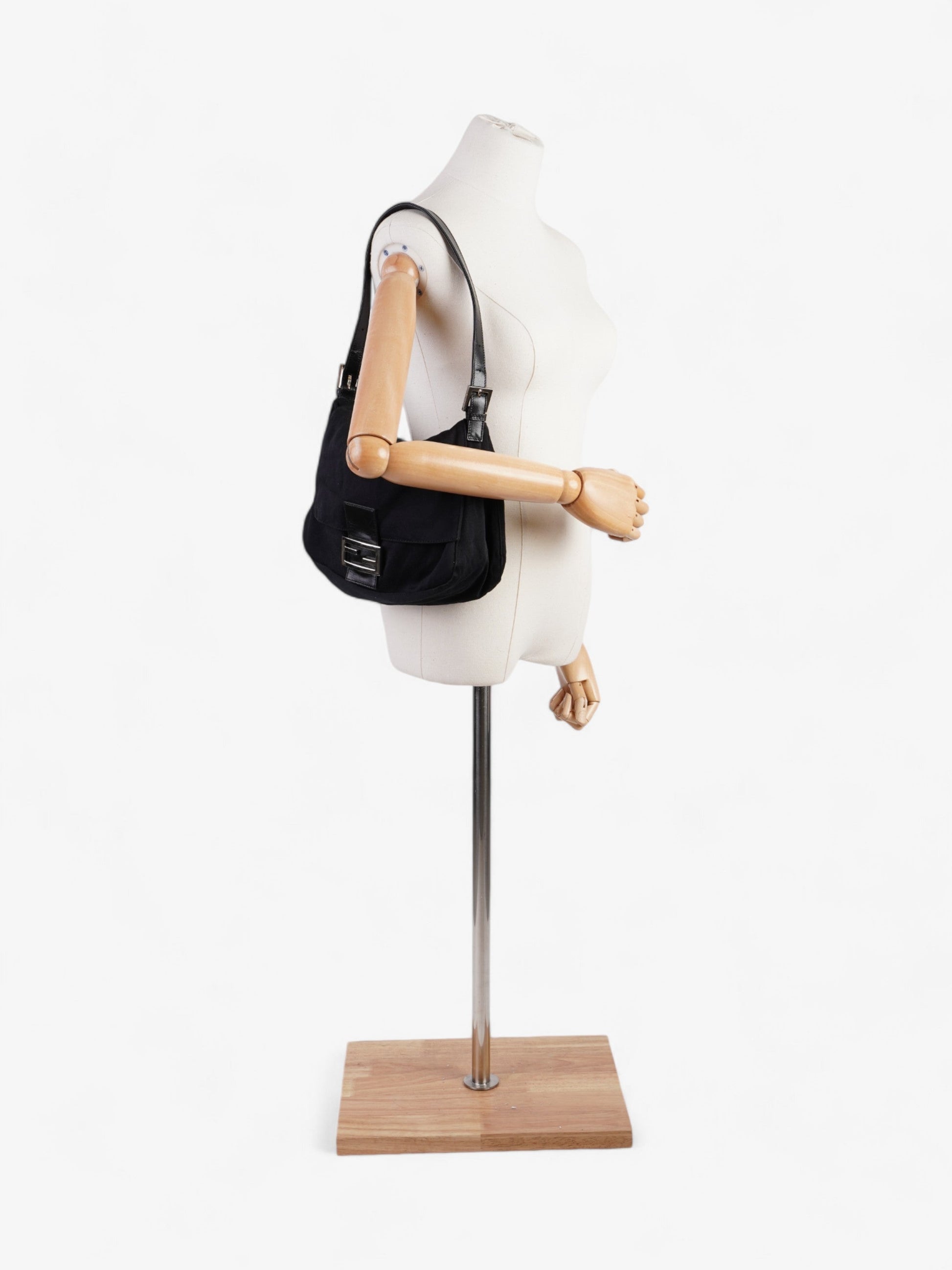 Fendi Mamma Baguette Shoulder Bag - Ewore Bags