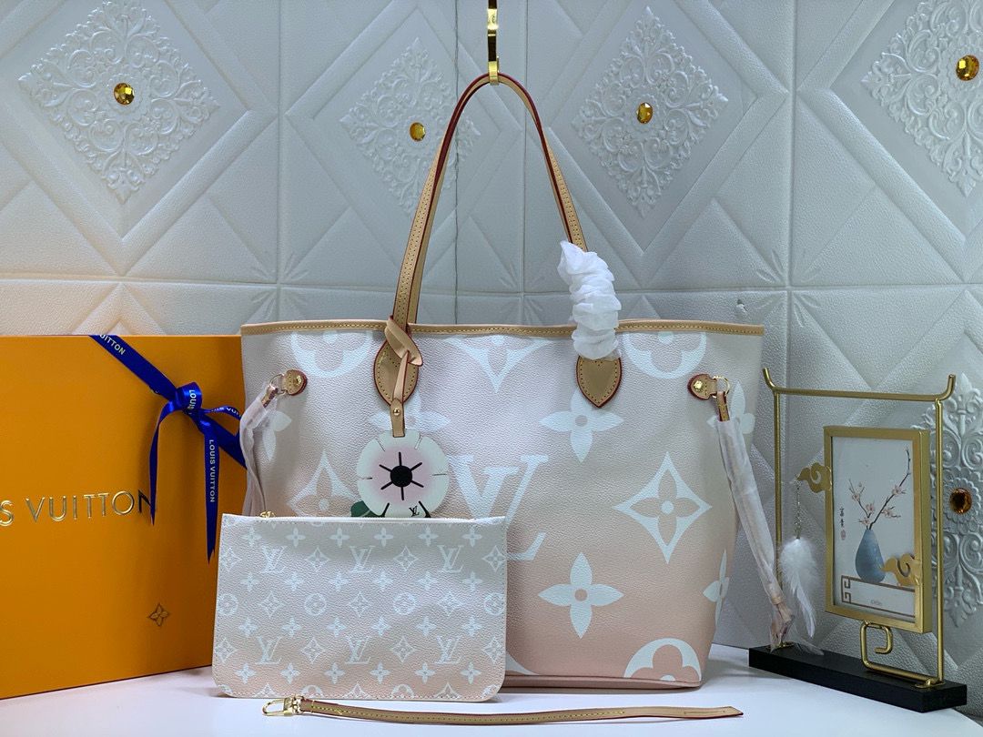 LOUIS VUITTON  Monogram Giant By The Pool Neverfull MM Brume