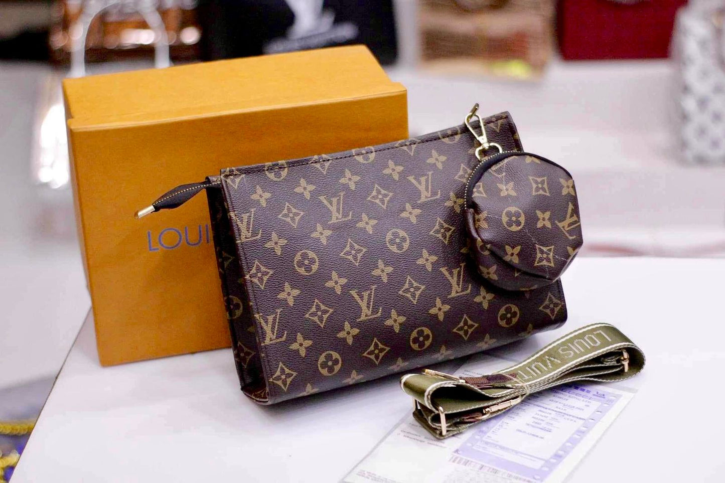 Louis Vuitton Crossbody Women Pouch  2-Piece Set (Green)