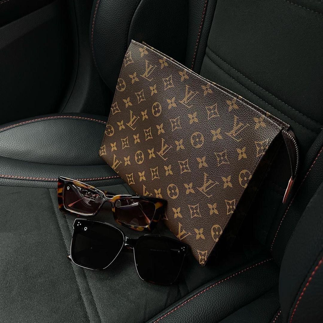 Louis Vuitton Crossbody Women Pouch  2-Piece Set (Brown)