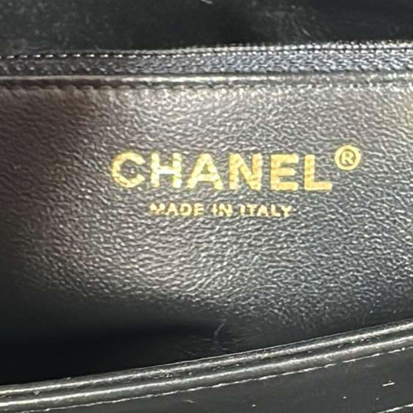 CHANEL Trendy CC Medium Chevron Leather Top Handle Shoulder Bag Black