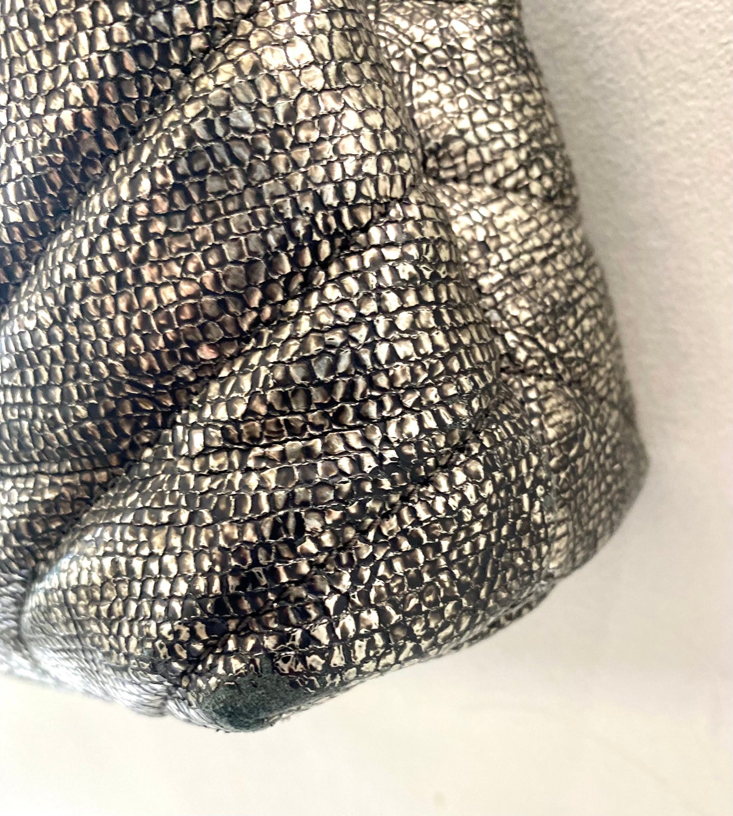 YVES SAINT LAURENT METALLIC CAVIAR SMALL LOULOU BAG