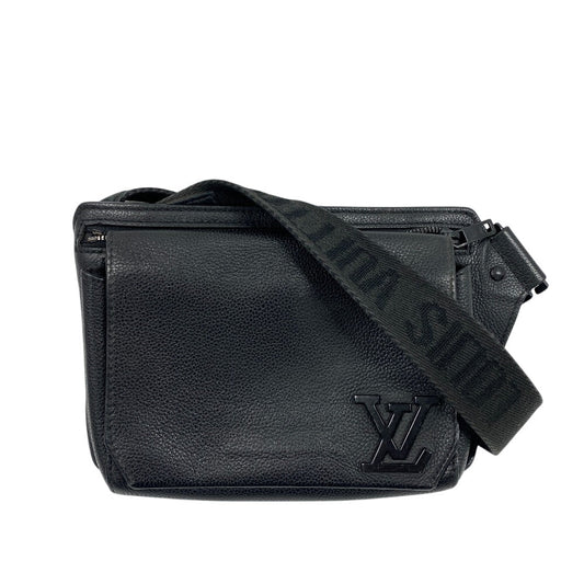 LOUIS VUITTON Sling bag M57081 Grain leather black LV Aerogram takeoff sling mens