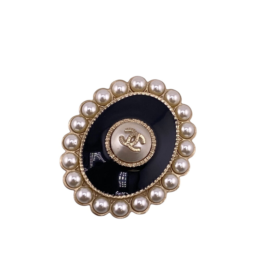 CHANEL Brooch A17V Pearl gold COCO Mark Women