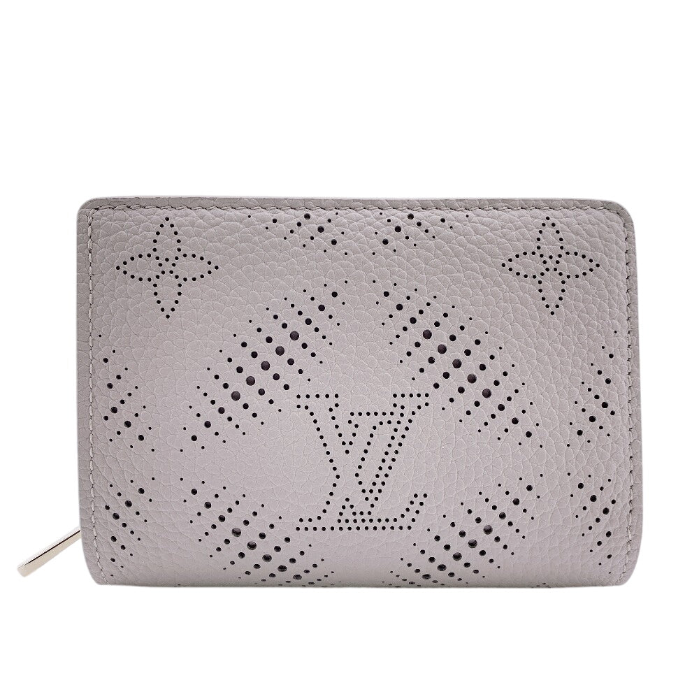 LOUIS VUITTON Bifold Wallet M13470 Mahina, Leather beige Portefeuille Clare