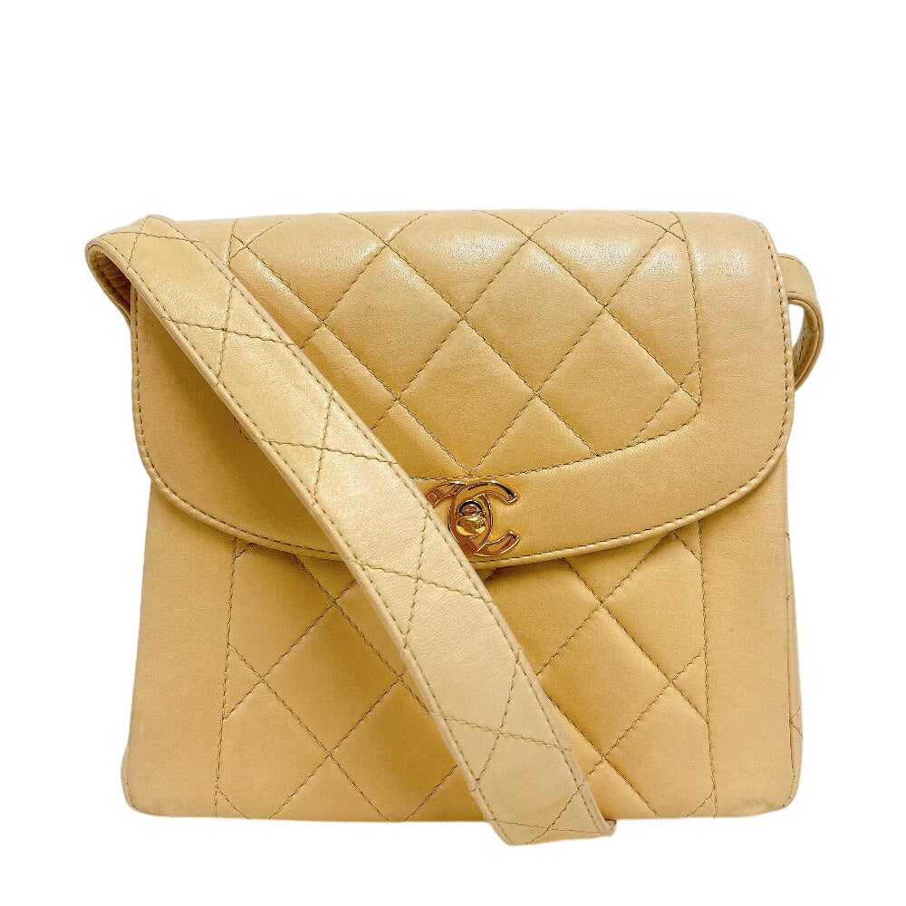 CHANEL Handbag leather beige Matrasse