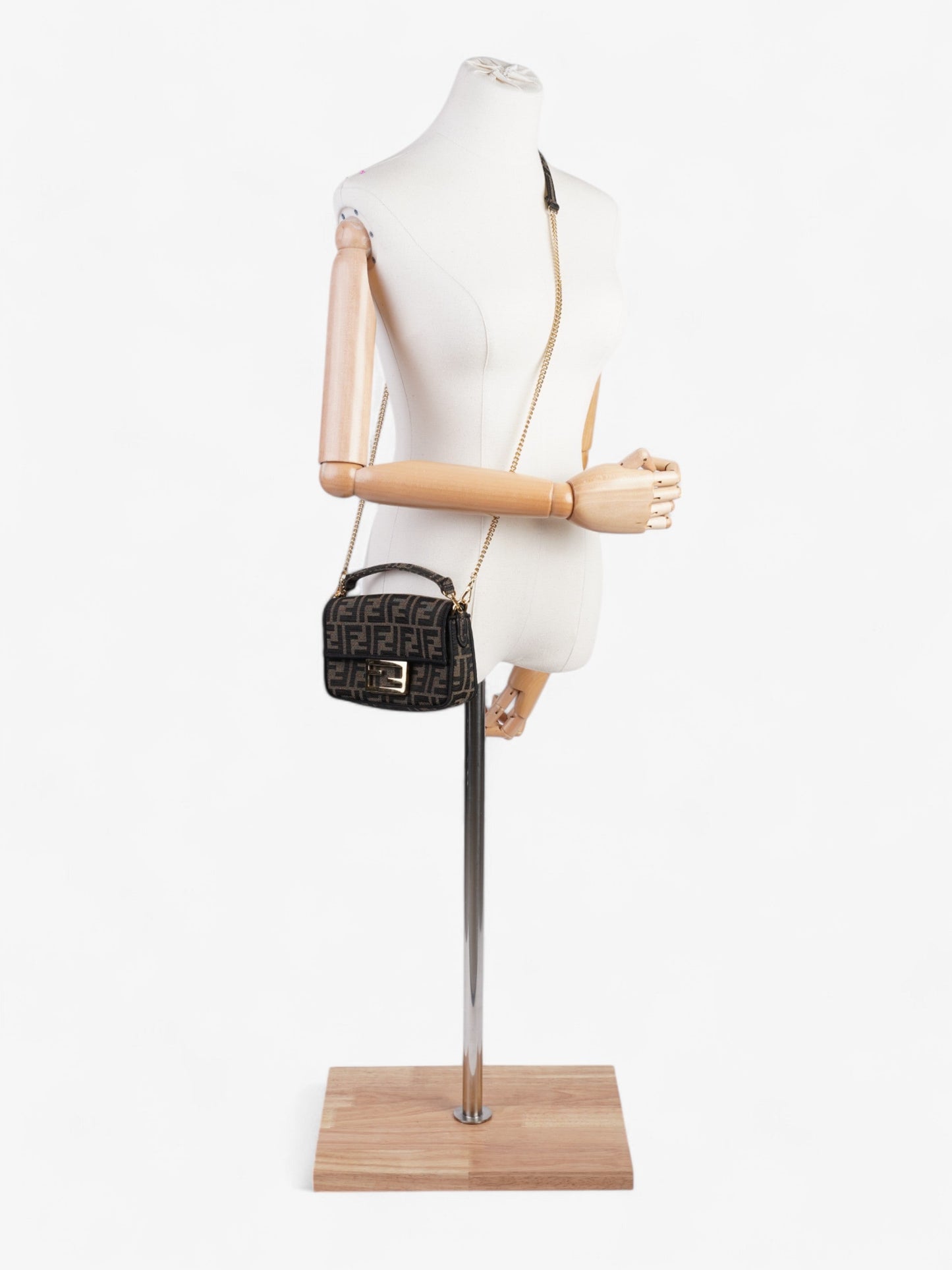 Fendi Baguette Shoulder Bag - Ewore Bags