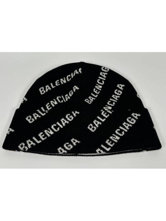 Luxury Balenciaga Trending 2026 Beanie OS