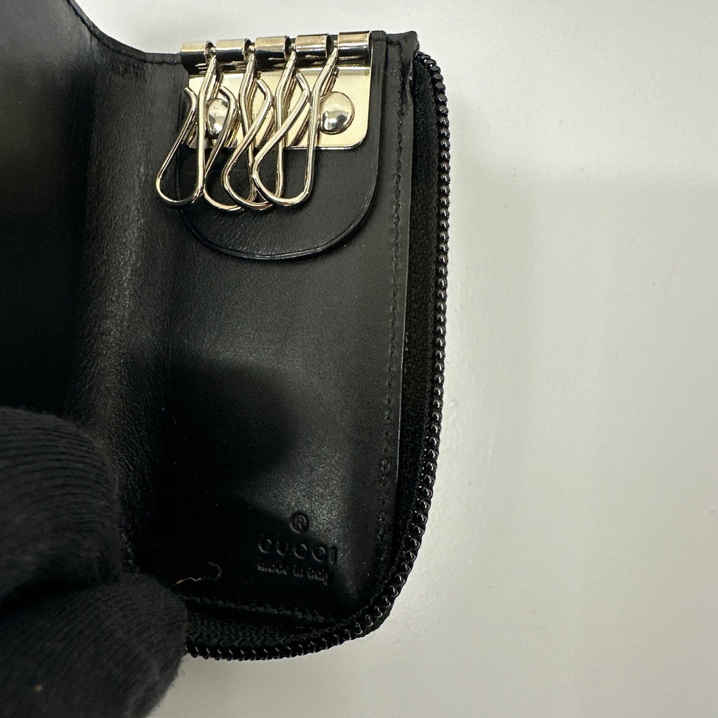 GUCCI Nylon Key Case with Leather Interior gu6604gg