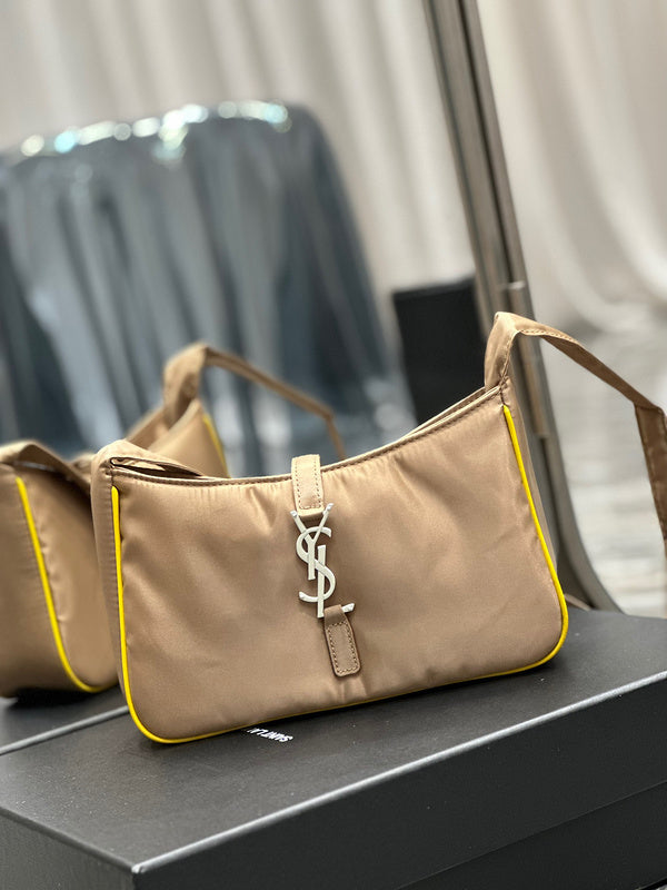 Yves Saint Laurent - Bags - 163
