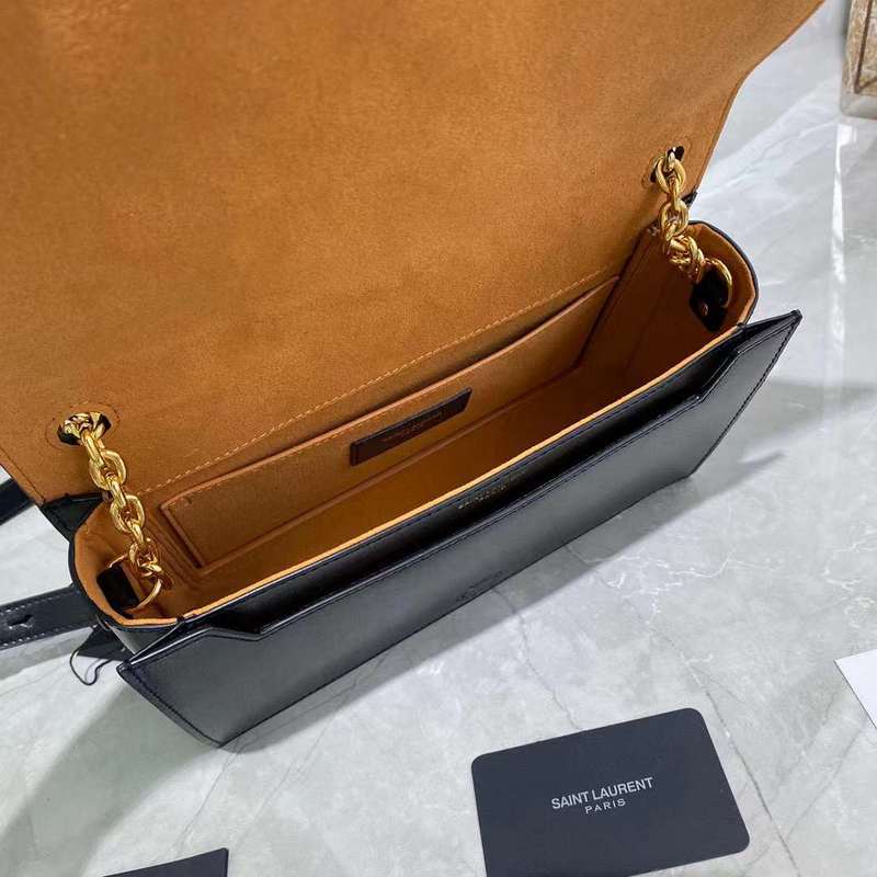 Yves Saint Laurent Atelier Essential Handbag