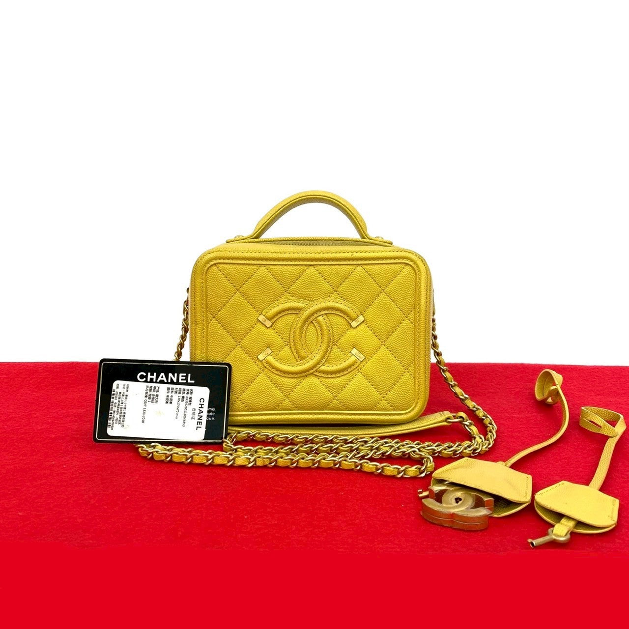 Chanel CC Filigree Caviar Skin Shoulder Bag