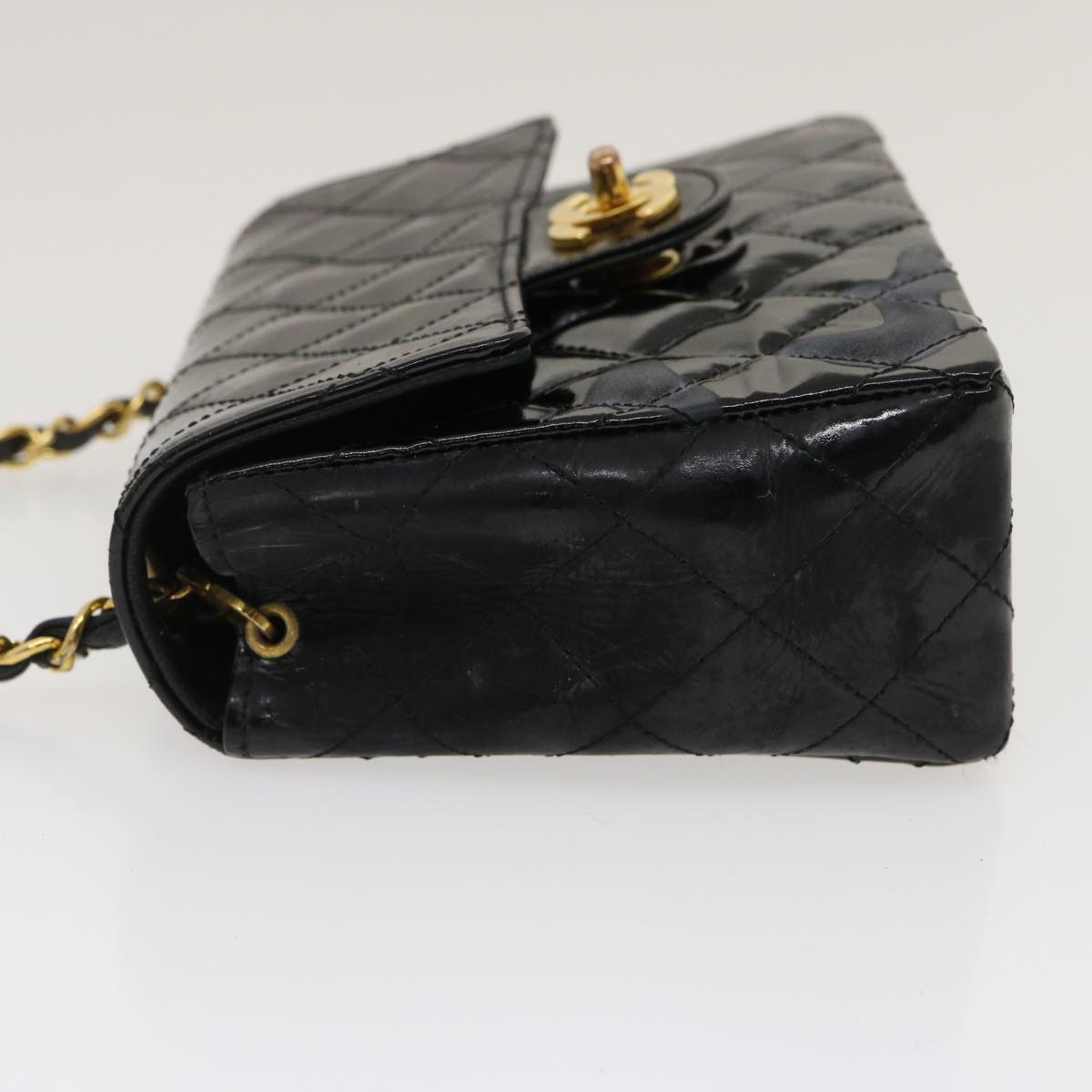 Chanel Matelassé Shoulder Bag - Ewore Bags