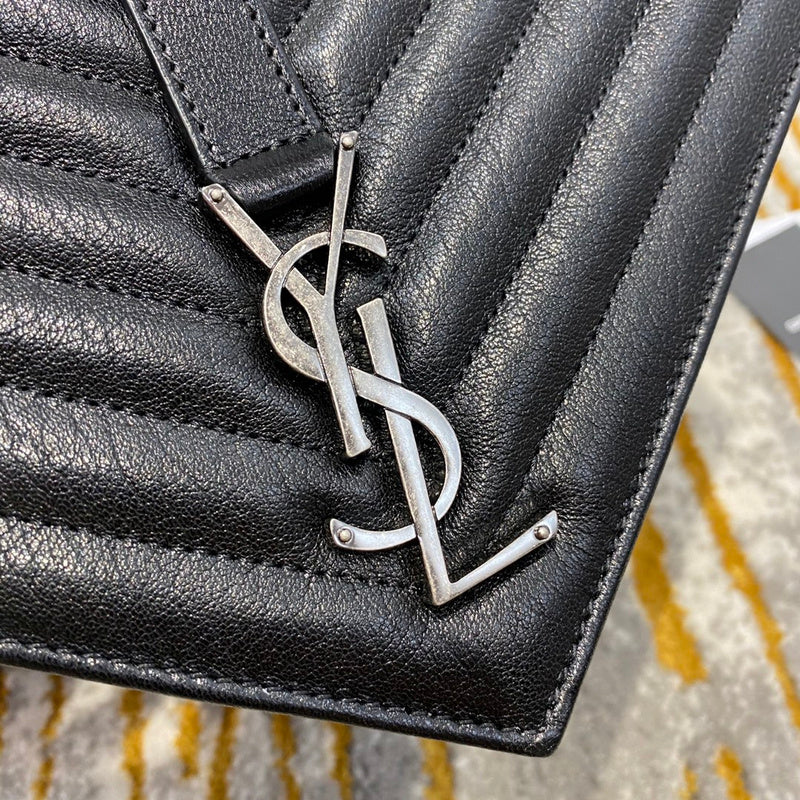 Yves Saint Laurent - Bags 072