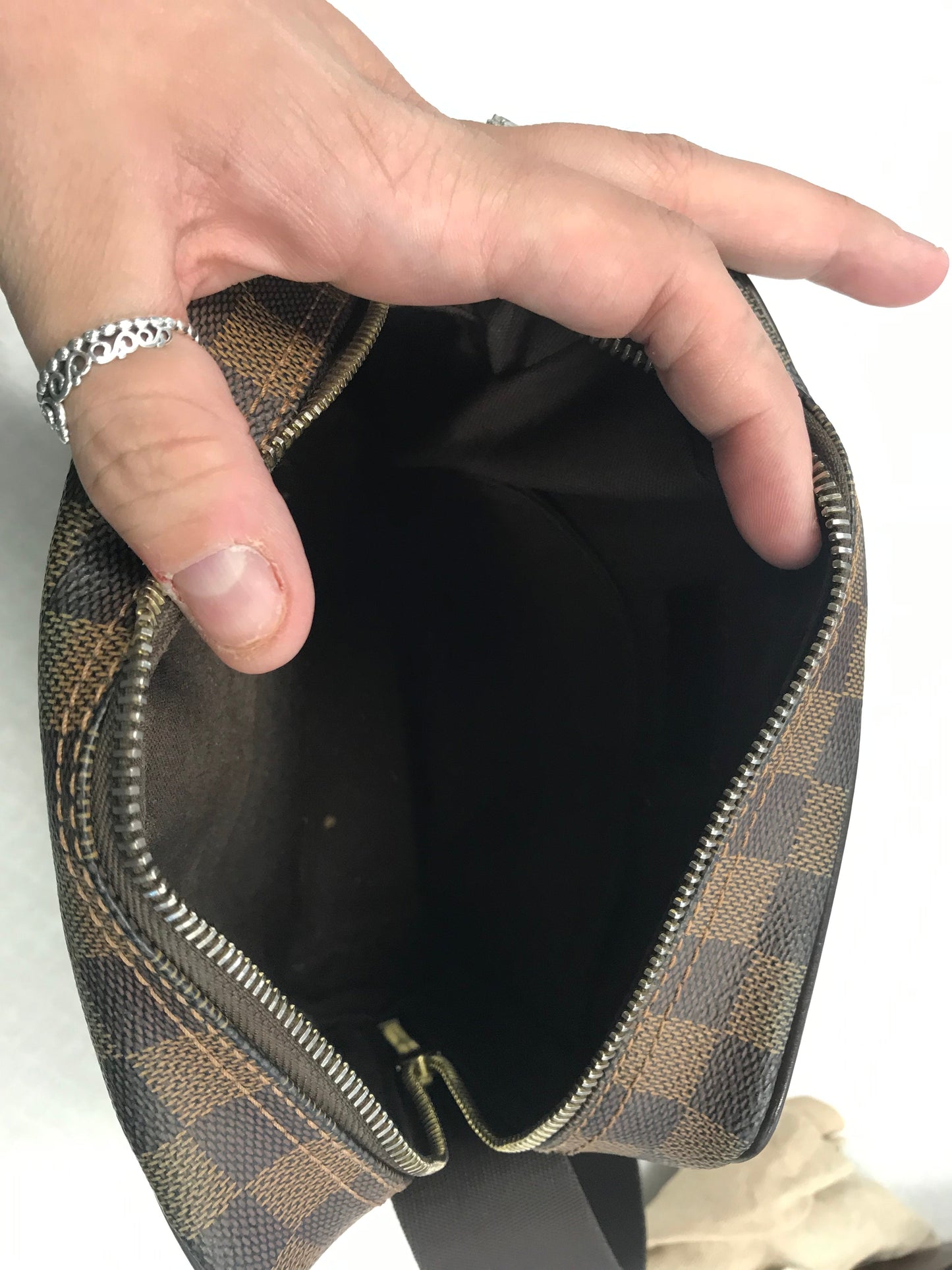 Crossbody Luxury Designer By Louis Vuitton Size: Small