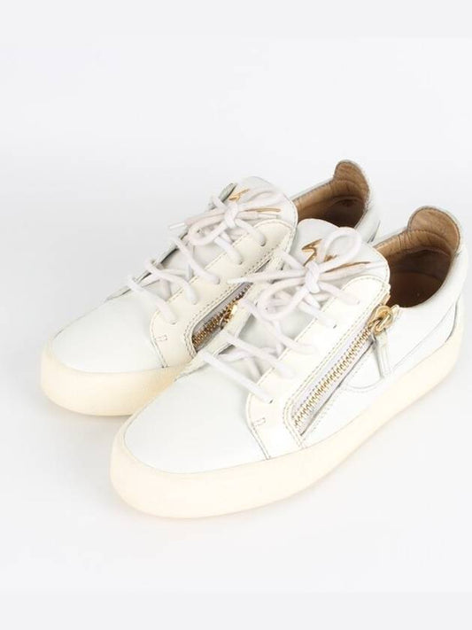 Luxury Balenciaga Trending 2026 Giuseppe Zanotti sneakers 39 260