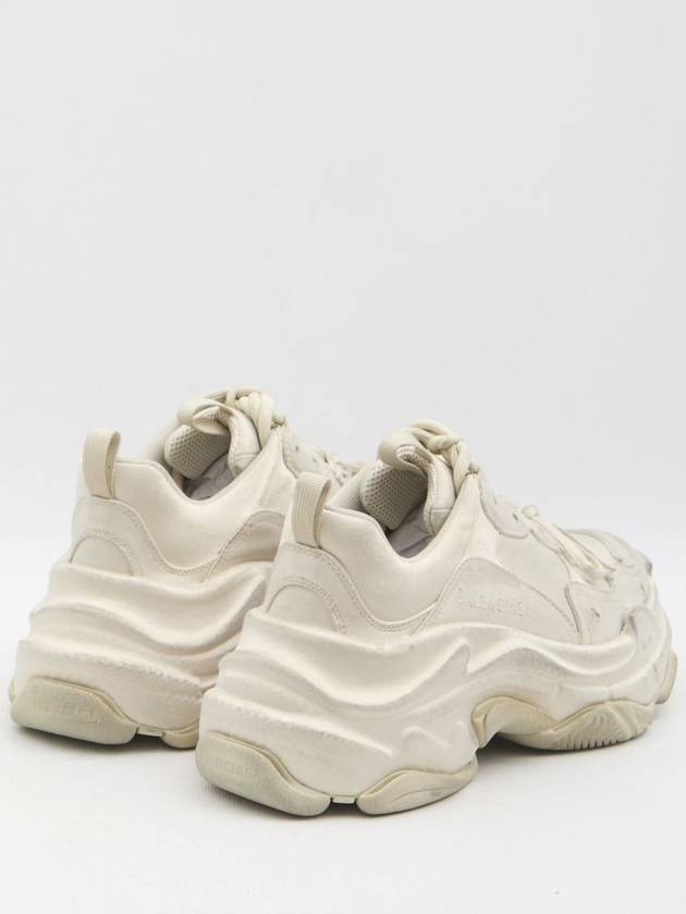 Luxury Balenciaga Trending 2026 Triple S sneakers