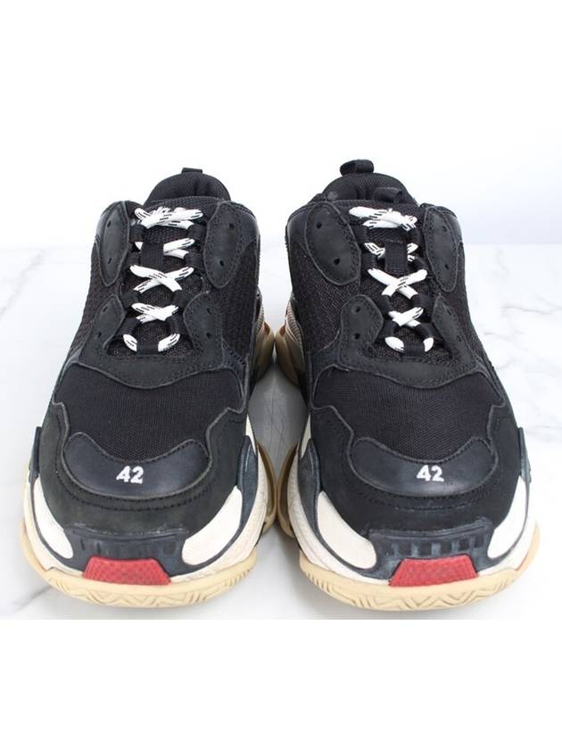 Luxury Balenciaga Trending 2026 Triple S black red sneakers 42 270