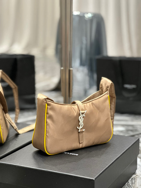 Yves Saint Laurent - Bags - 163