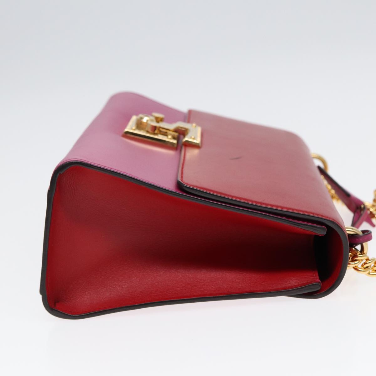 Gucci Chain Leather Shoulder Bag