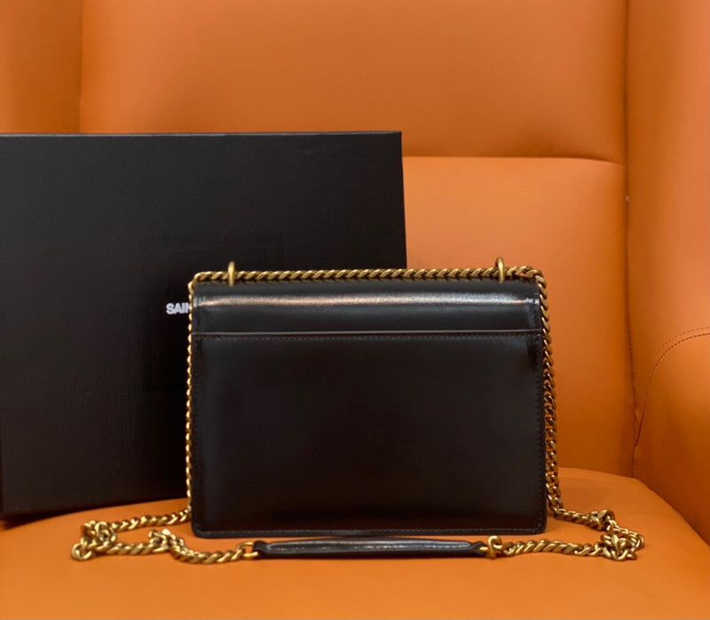 Yves Saint Laurent Atelier Modern Handbag