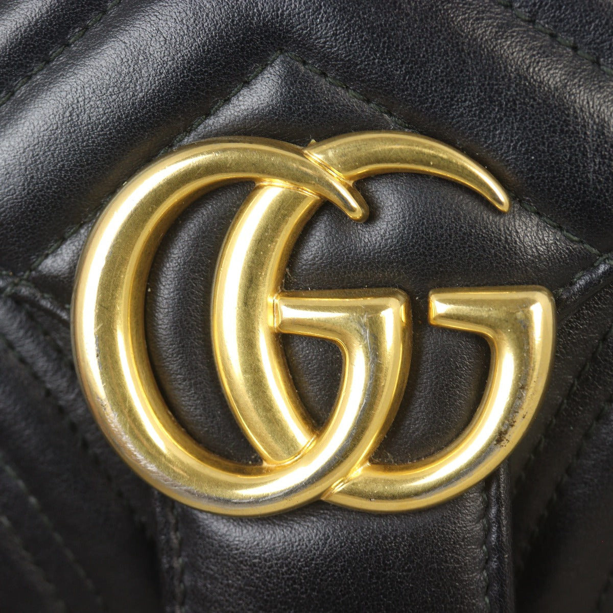 Gucci GG Marmont Matelasse Medium Shoulder Bag