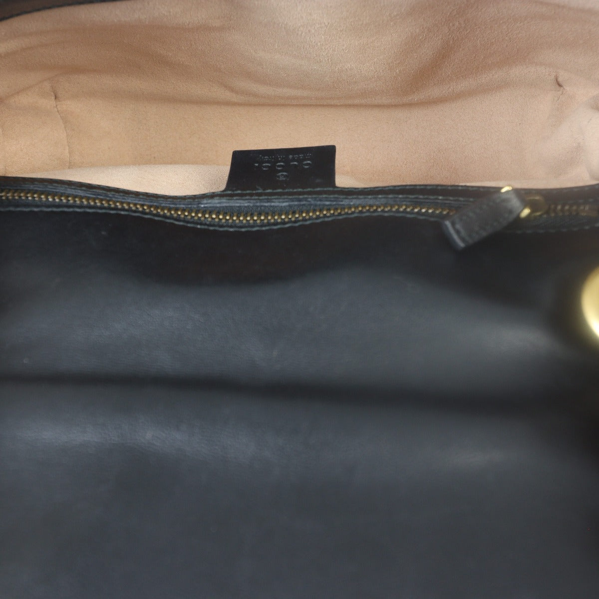 Gucci GG Marmont Matelasse Medium Shoulder Bag