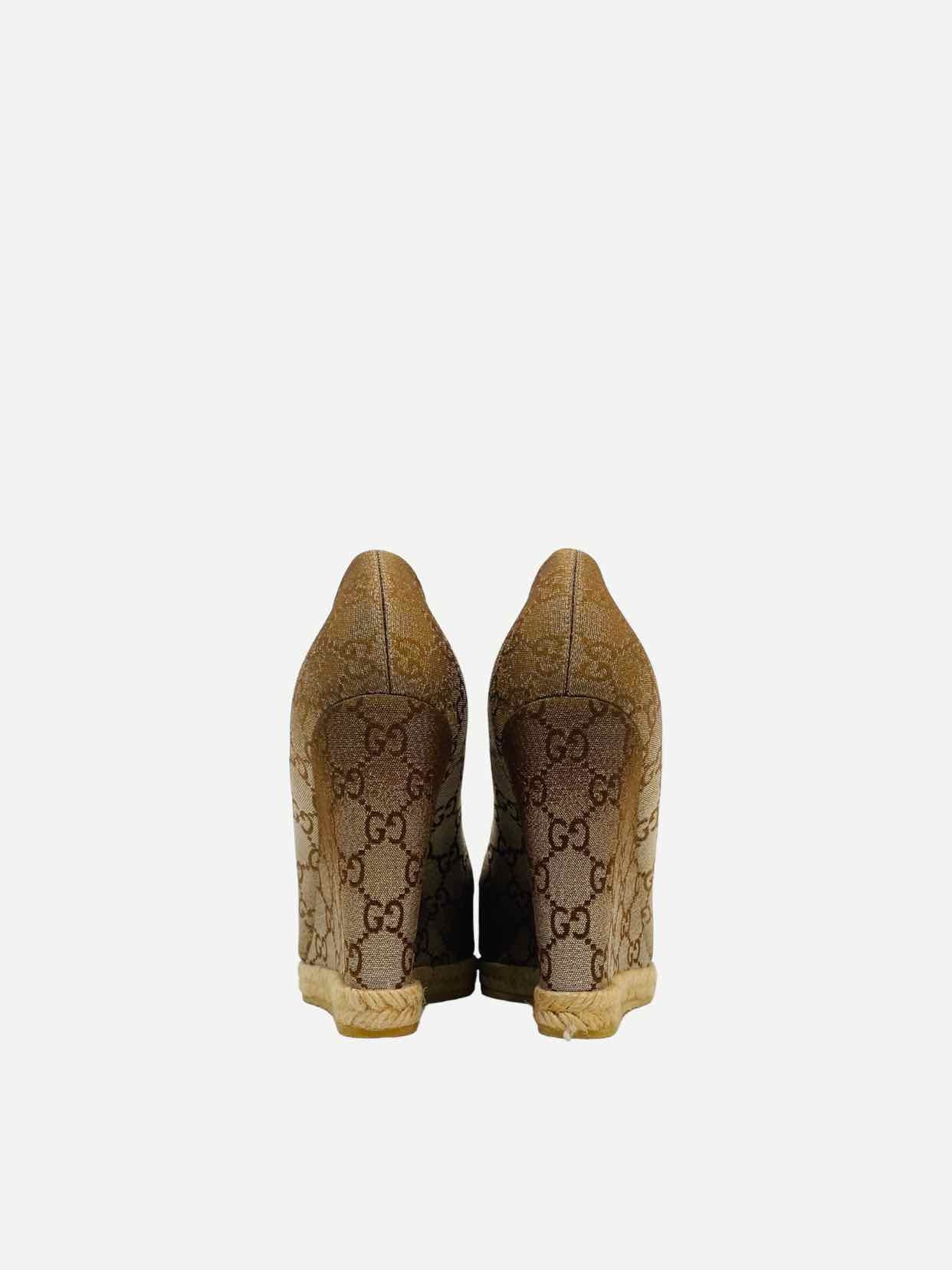GUCCI Metallic Gold GG Size EU 40.5 Wedges