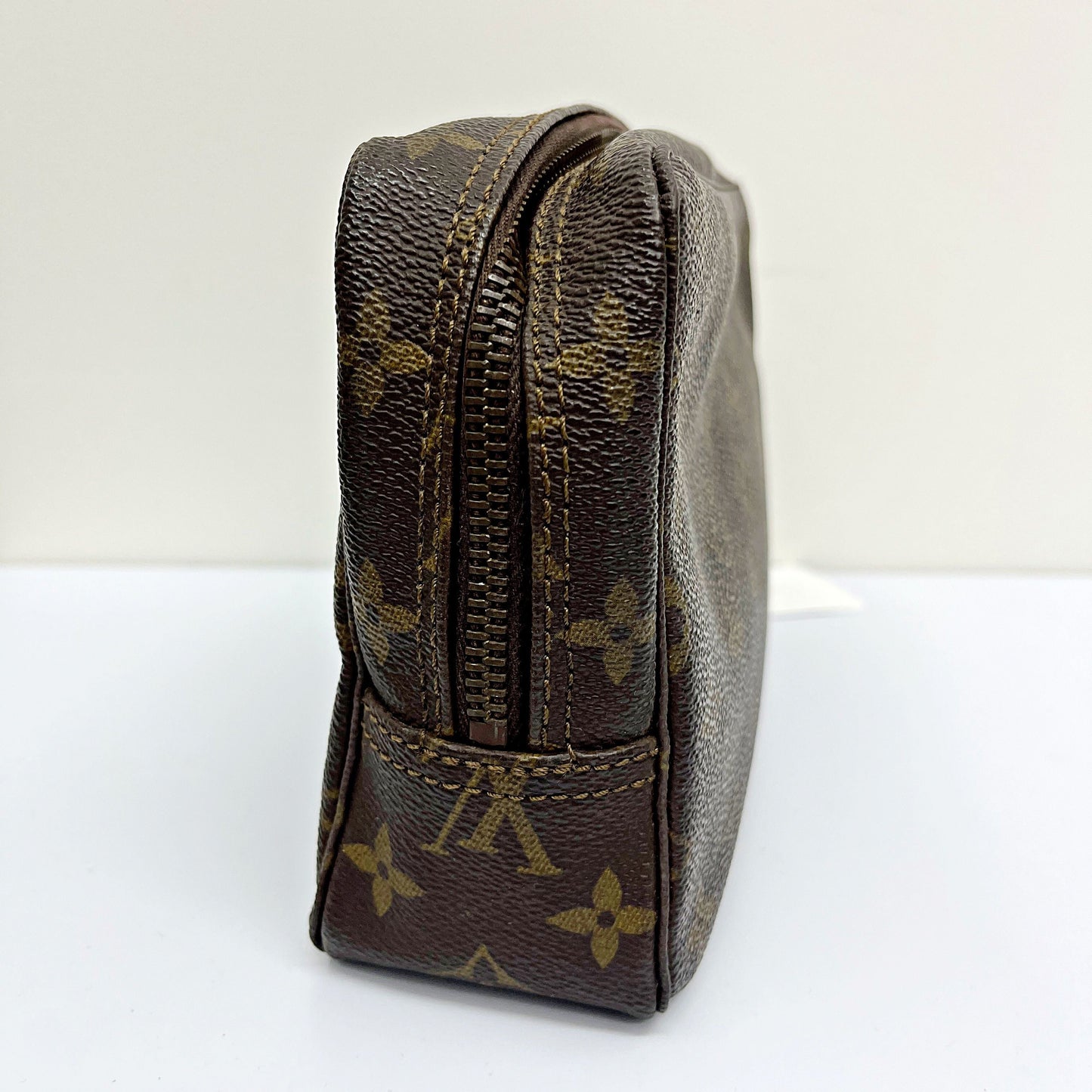 Louis Vuitton Brown Monogram Clutch lv9119cc
