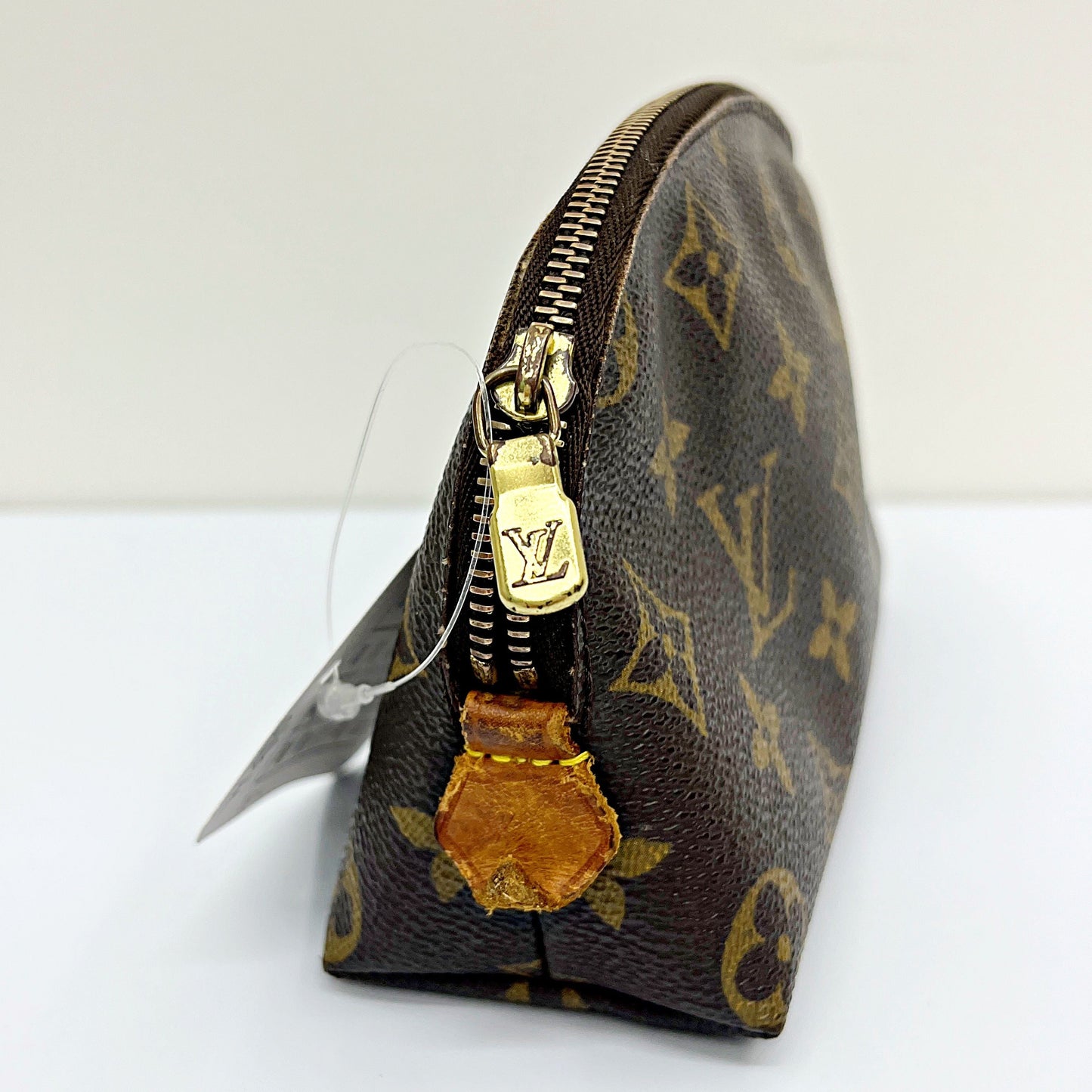 Louis Vuitton Cosmetic Pouch Monogram lv6613uu