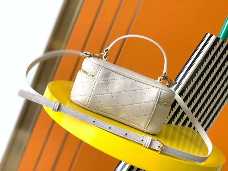 Yves Saint Laurent Atelier Essential Handbag