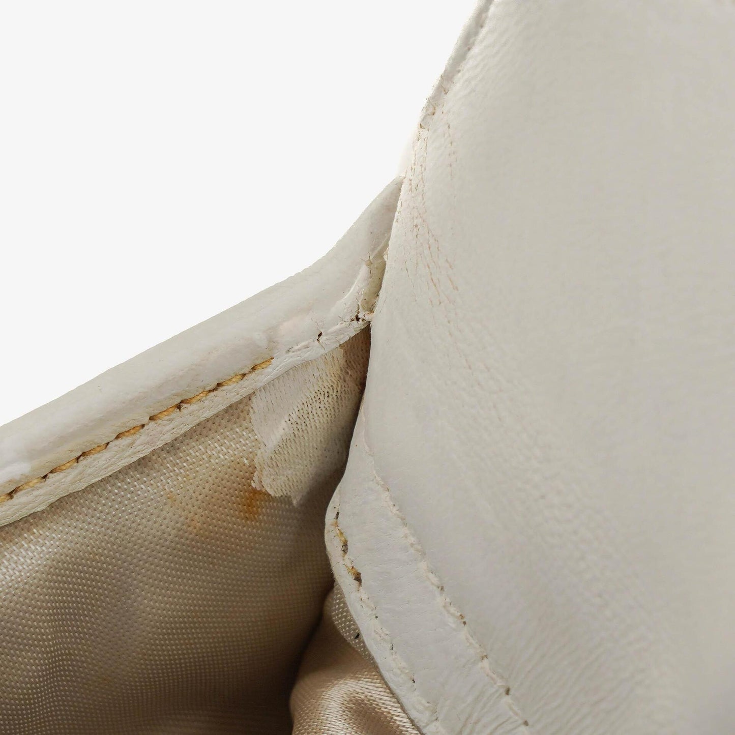 Chanel Camera Tassel CC White Quilted Lambskin Bag