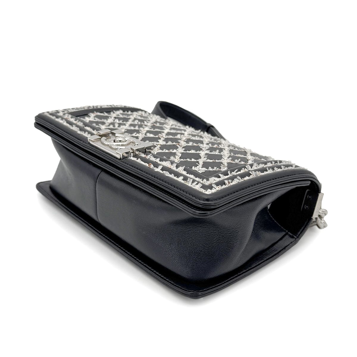 CHANEL BOYCHANEL MEDIUM CHAIN SHOULDER BAG BLACK LEATHER 90267774