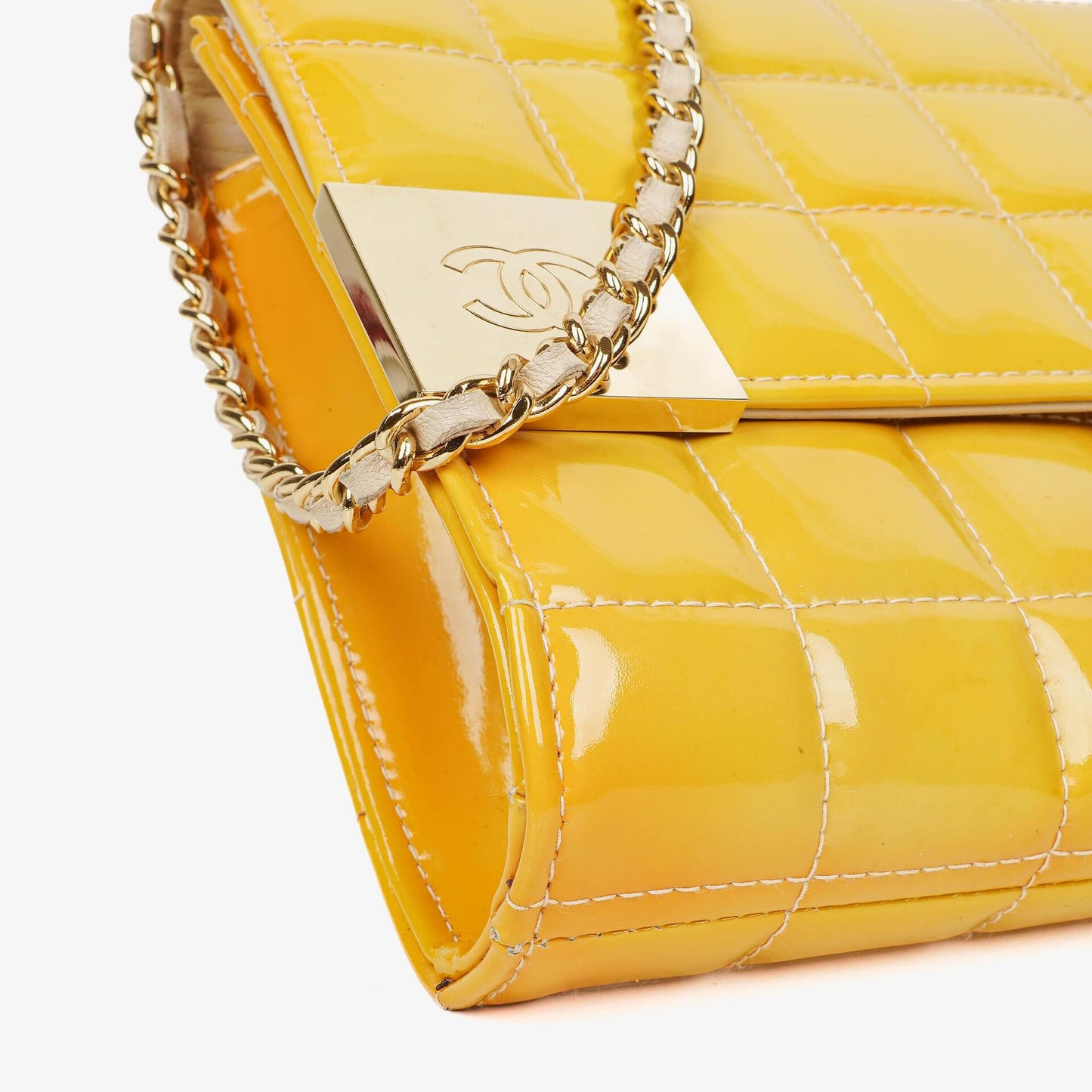 Chanel Chocolate Bar East West Patent Leather Shoulder Bag