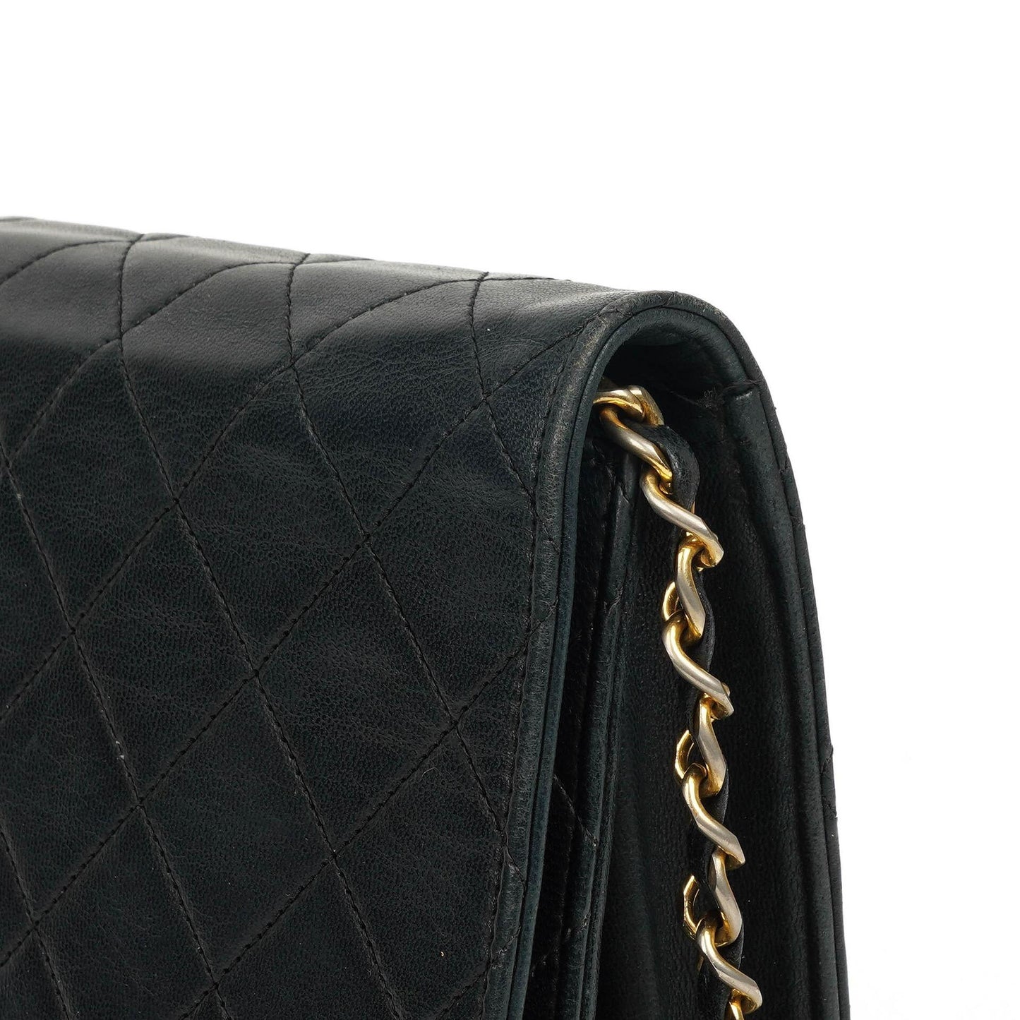 Chanel Classic Medium Single Flap Bag Black Quilted Lambskin 24K Gold-Plated Hardware