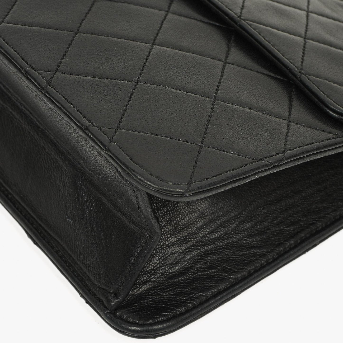 Chanel Classic Single Flap Bag Black Quilted Lambskin Gold-Tone Hardware Medium