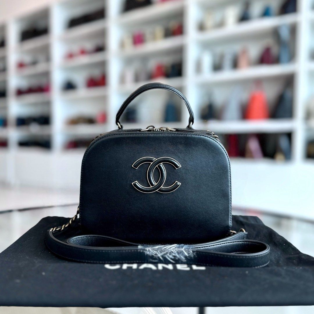 Chanel Handbag - EworeBags