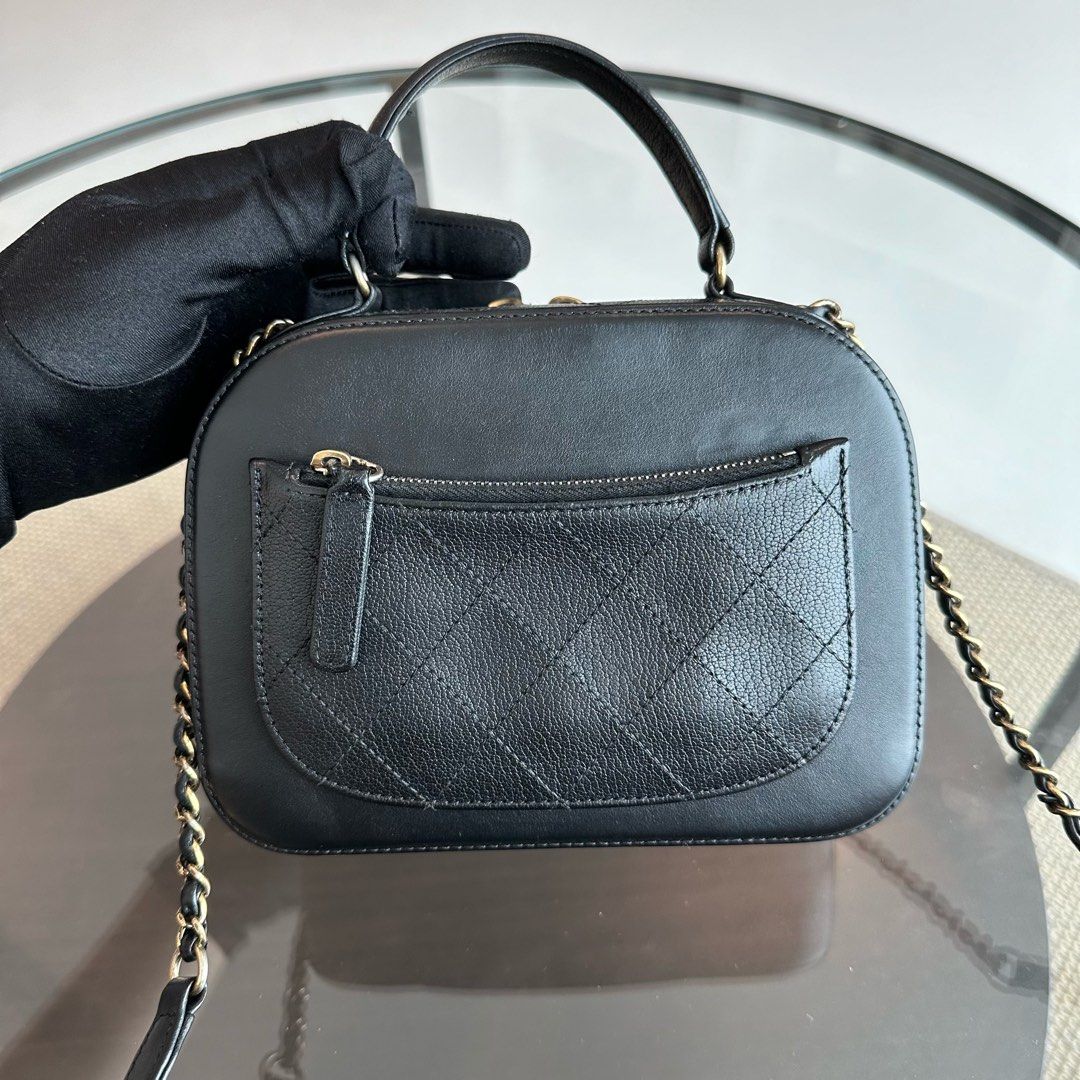 Chanel Handbag - EworeBags