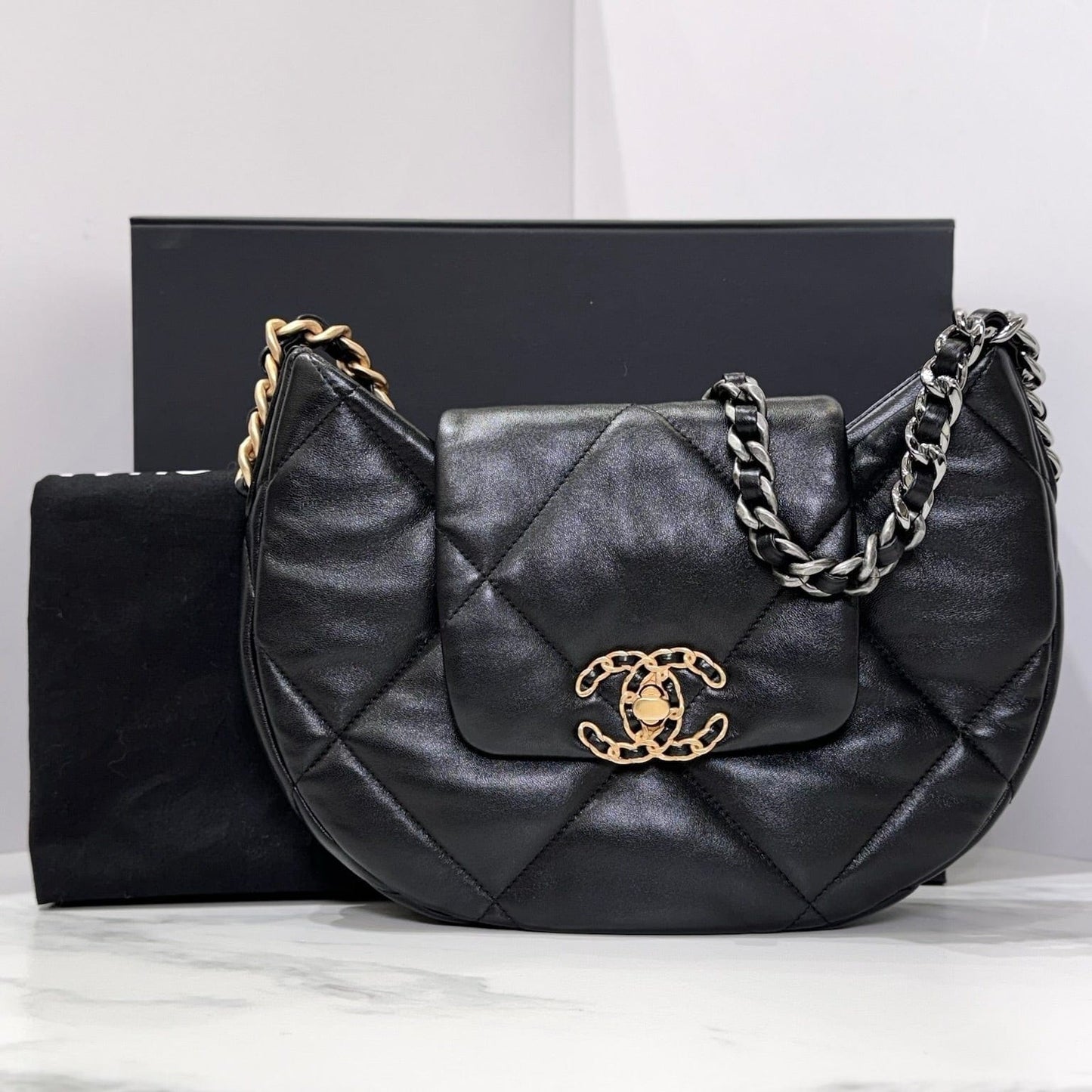 Chanel Shoulder Bag - Ewore Bags