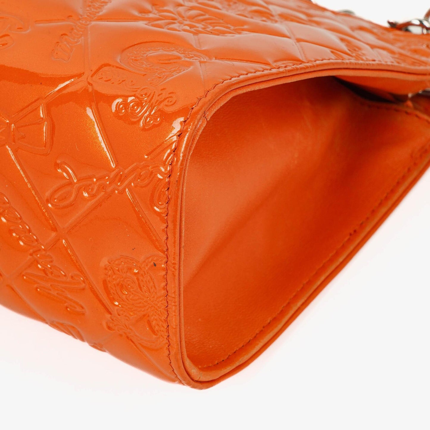 Chanel Lucky Charm Orange Patent Leather Pochatte
