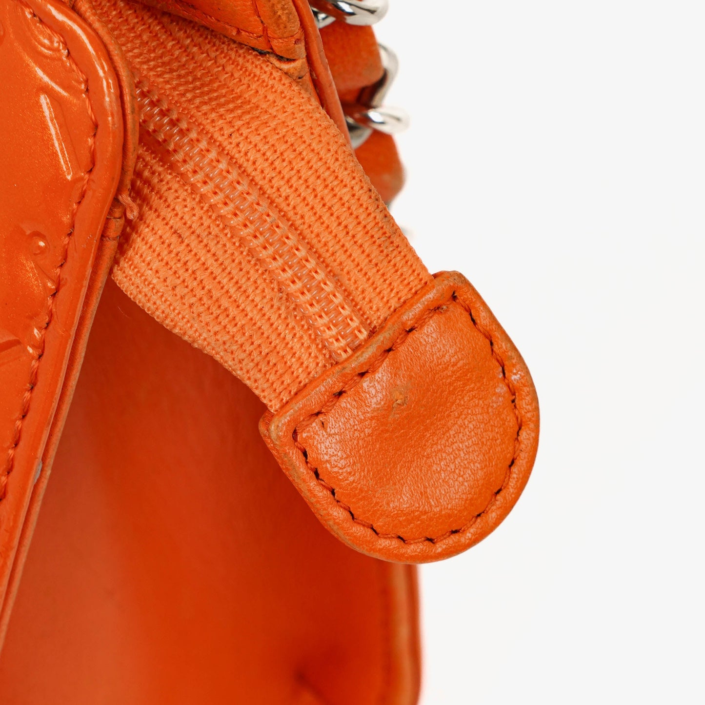 Chanel Lucky Charm Orange Patent Leather Pochatte