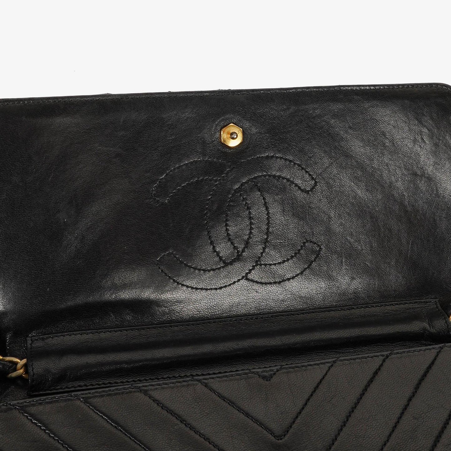 Chanel Medium Classic Single Flap Bag Black Chevron Quilted Lambskin 24K Gold-Plated Hardware
