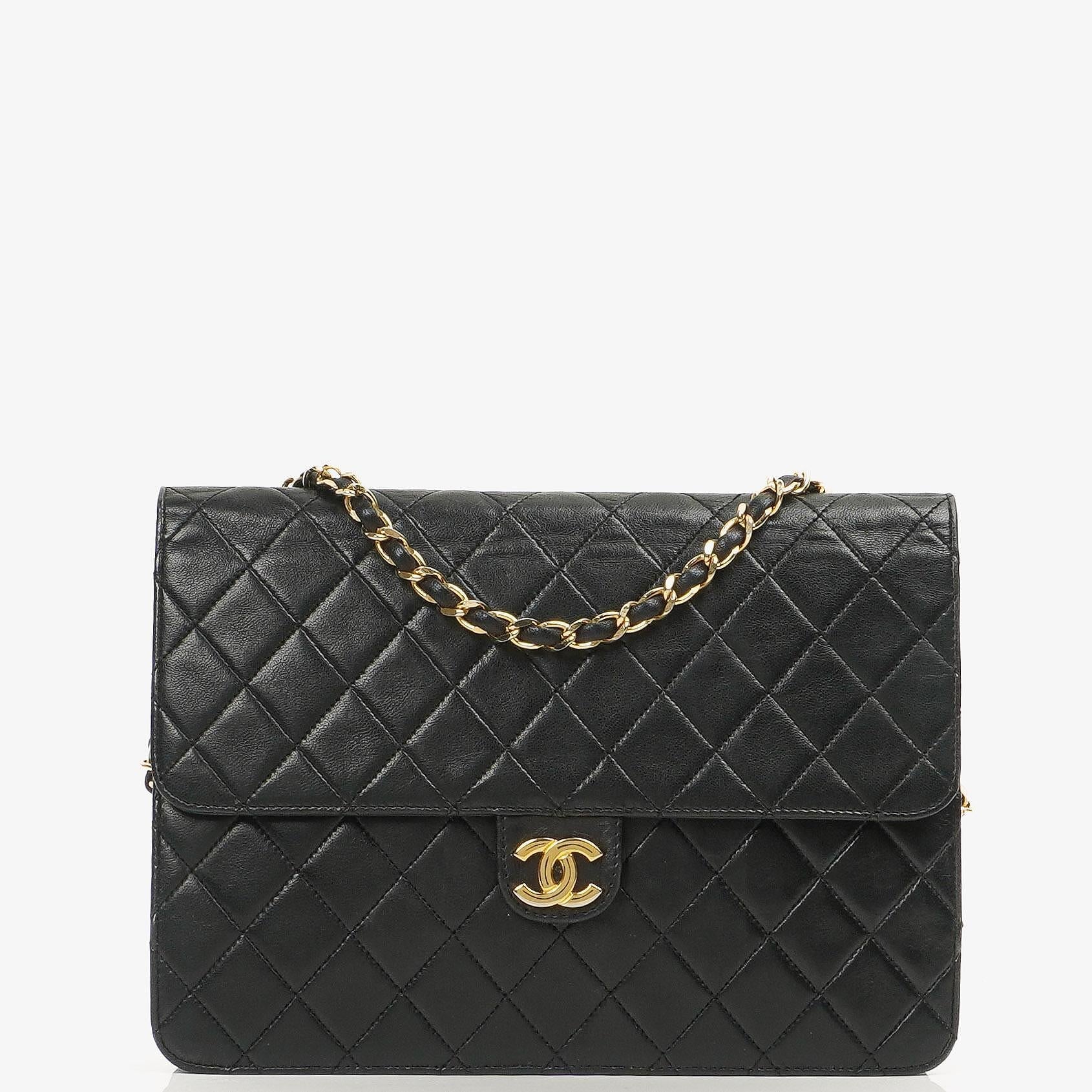 Chanel Medium Classic Single Flap Bag Dark Navy Quilted Lambskin Gold-Tone Hardware