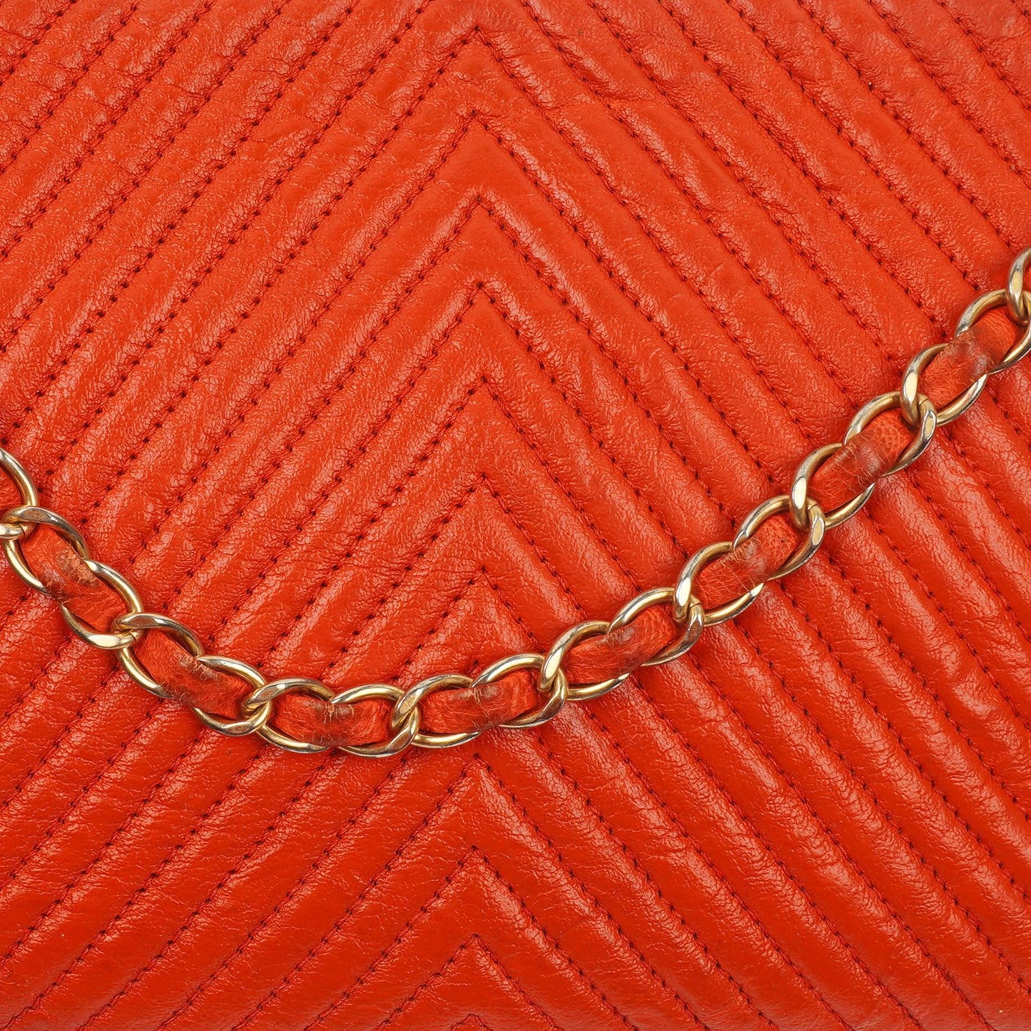 Chanel Red Chevron Quilted Distressed Calfskin Medium Classic Single Medallion Flap Gold Hardware