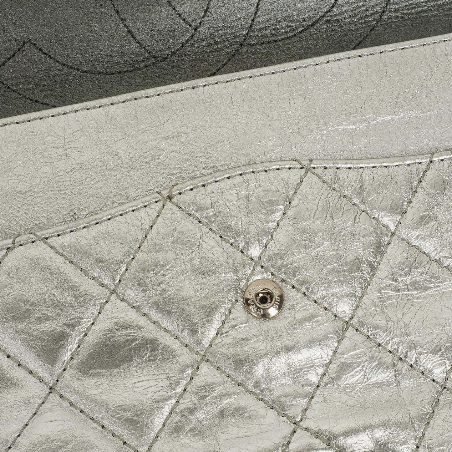 Chanel Silver Metallic Aged Quilted Calfskin 2.55 Reissue 227 Flap Bag