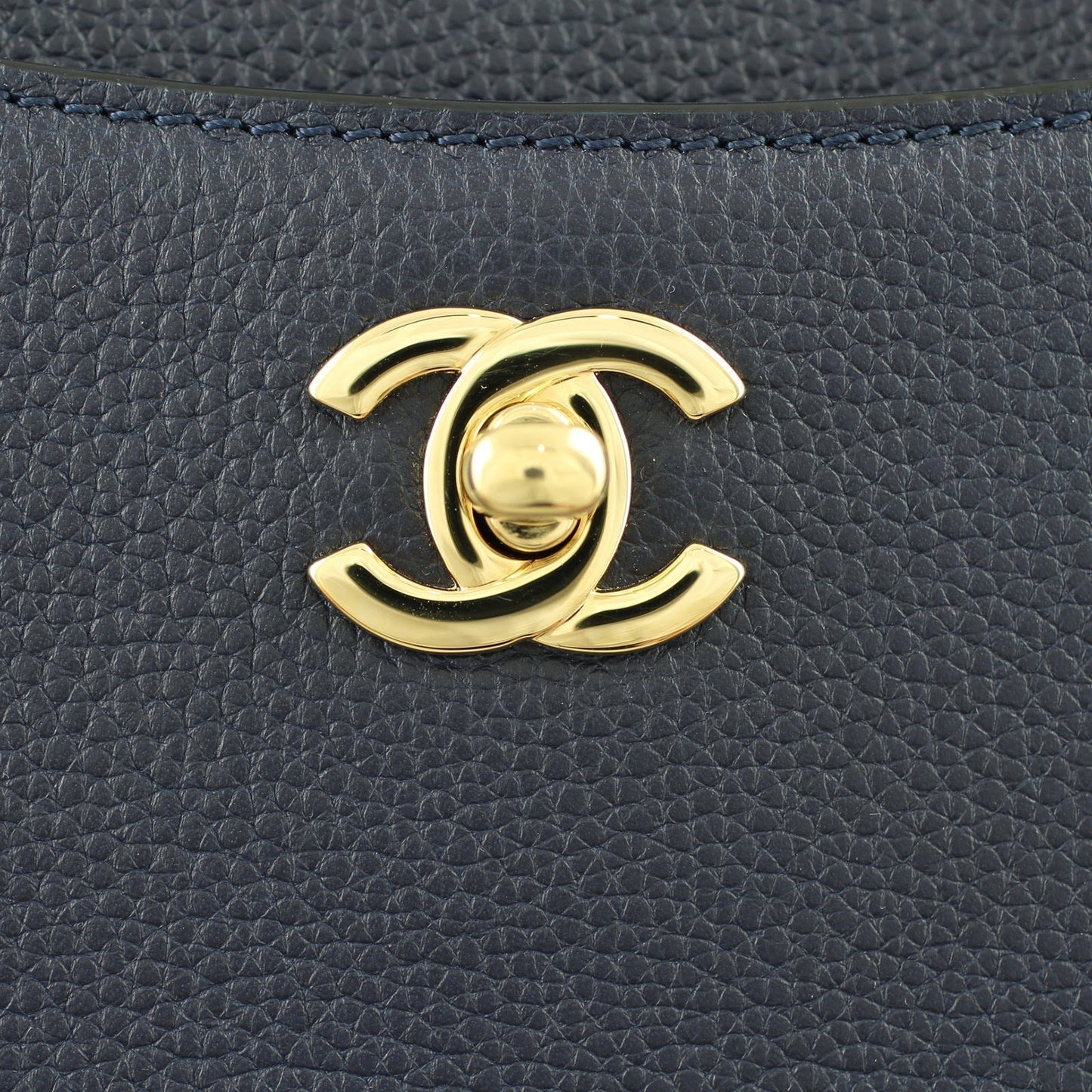 Chanel Neo Executive Shopping Tote