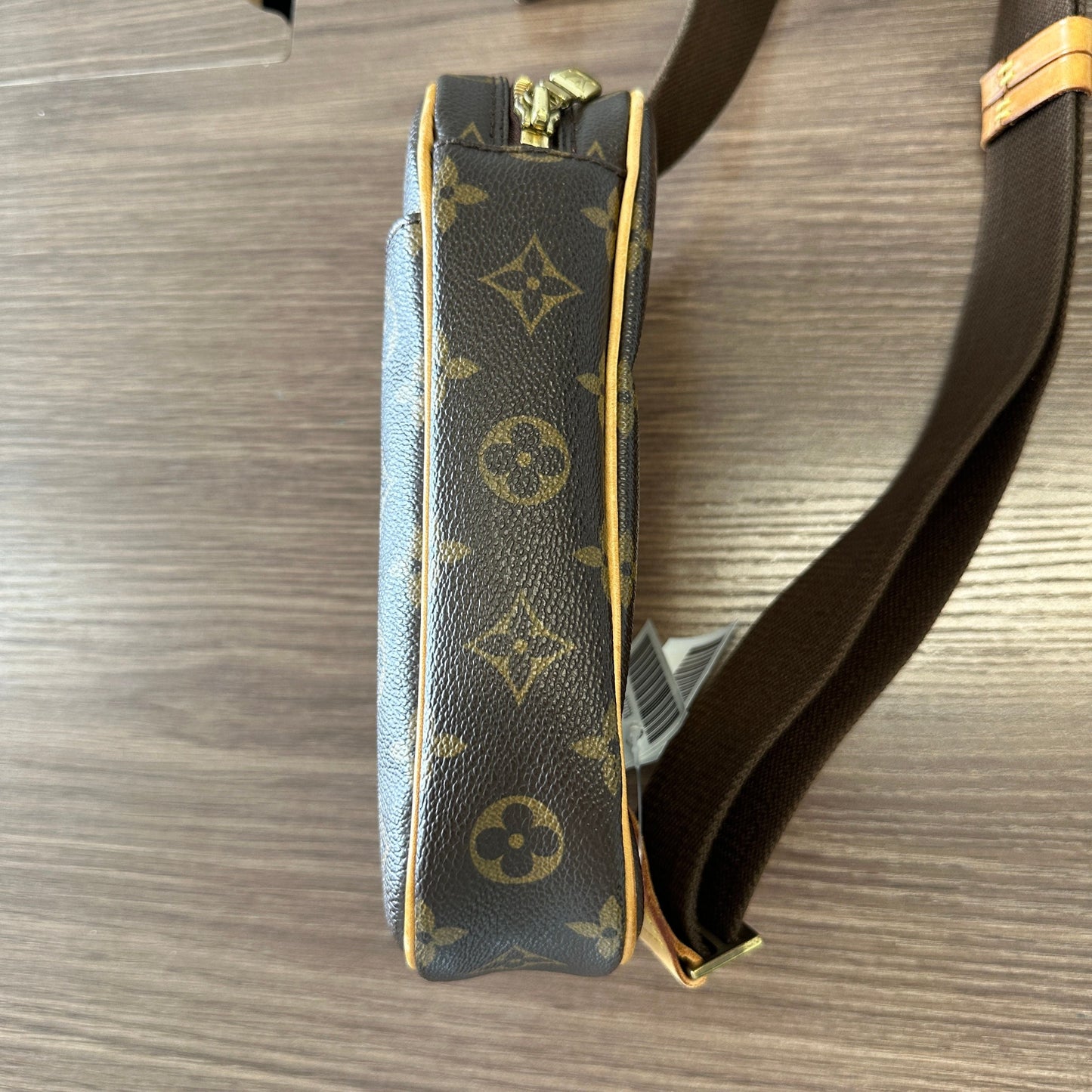Louis Vuitton Pochette Ganju Monogram Body Bag LB122738