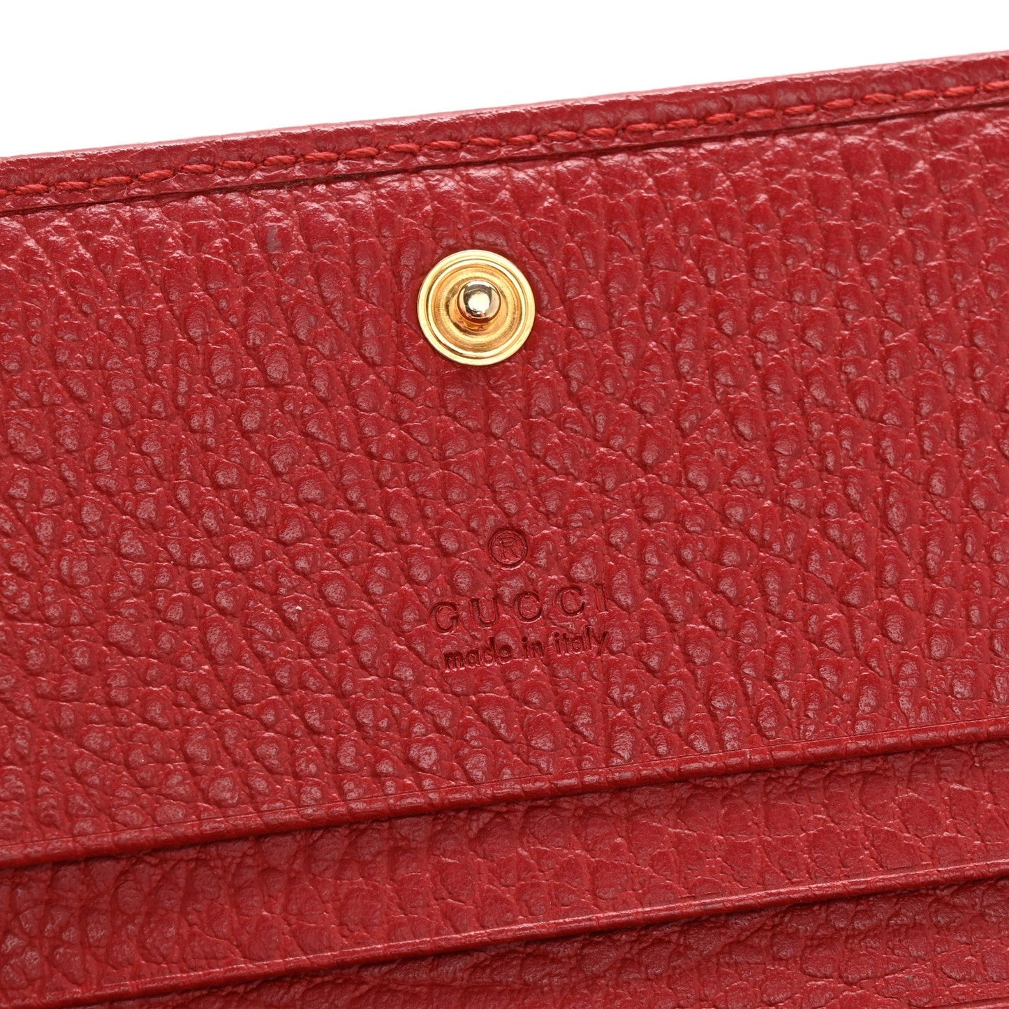 Gucci Pebbled Calfskin GG Marmont Card Case Hibiscus Red
